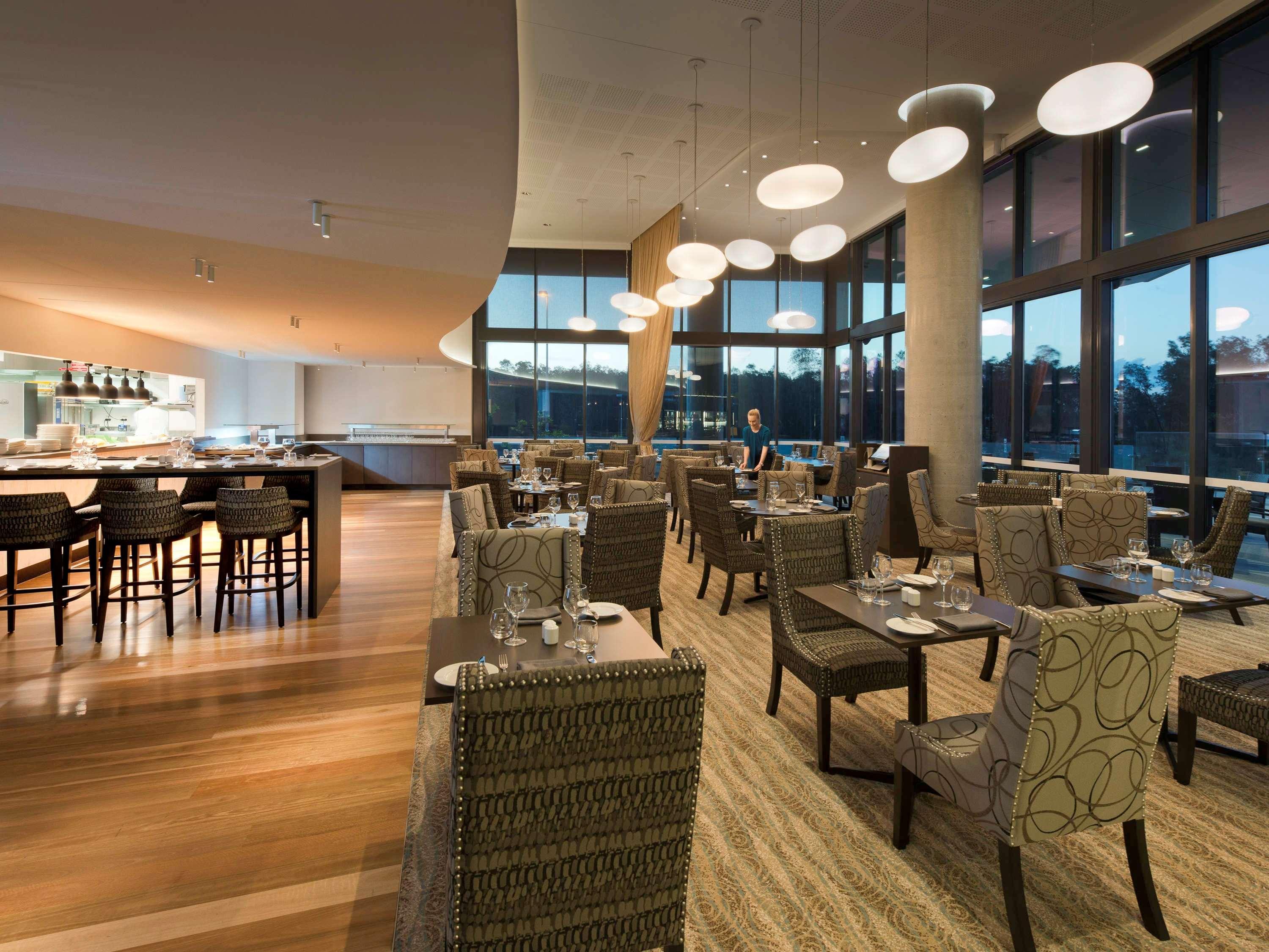 Pullman Brisbane Airport Otel Dış mekan fotoğraf The River