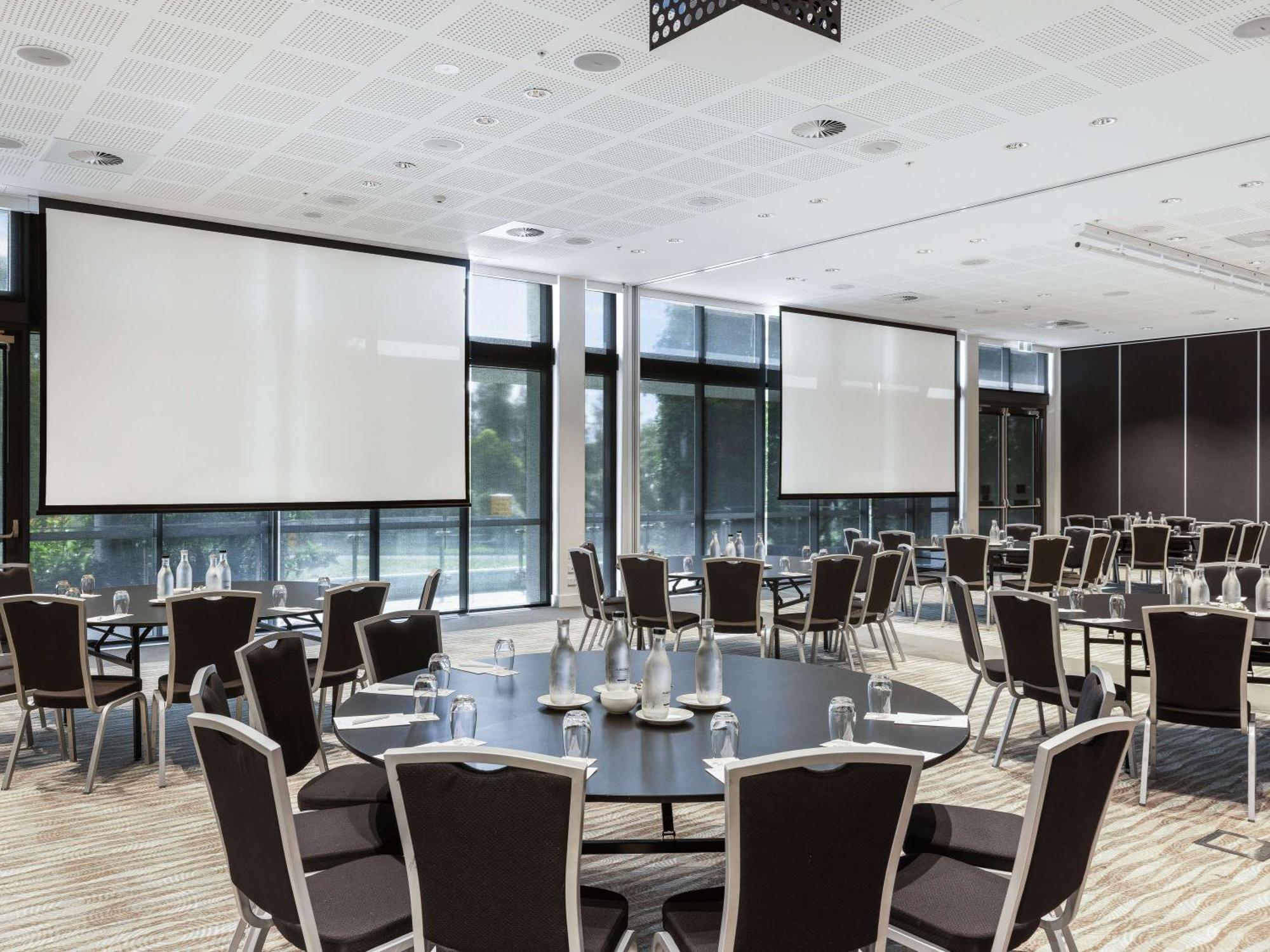 Pullman Brisbane Airport Otel Dış mekan fotoğraf The Auditorium