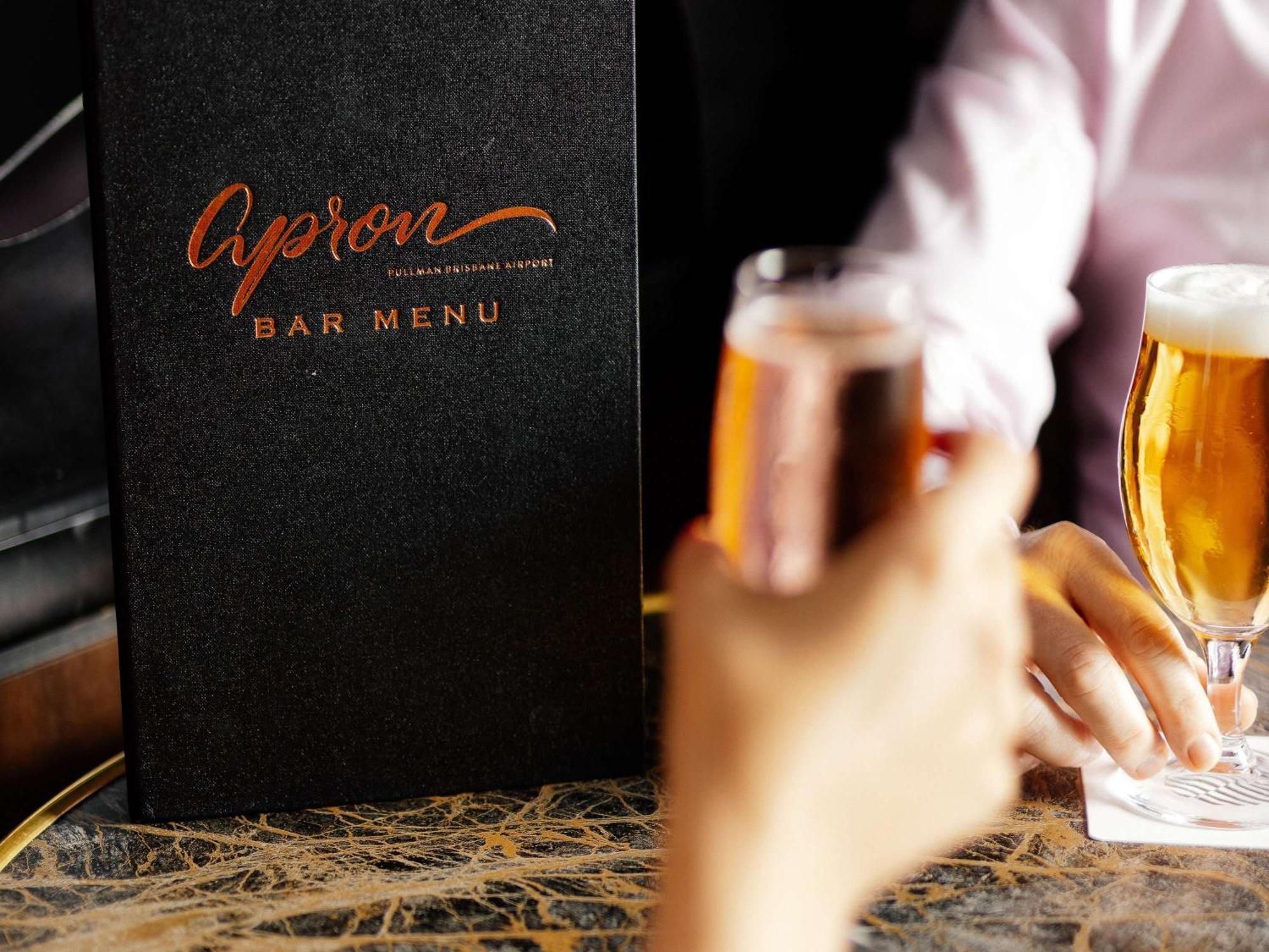 Pullman Brisbane Airport Otel Dış mekan fotoğraf A bar menu